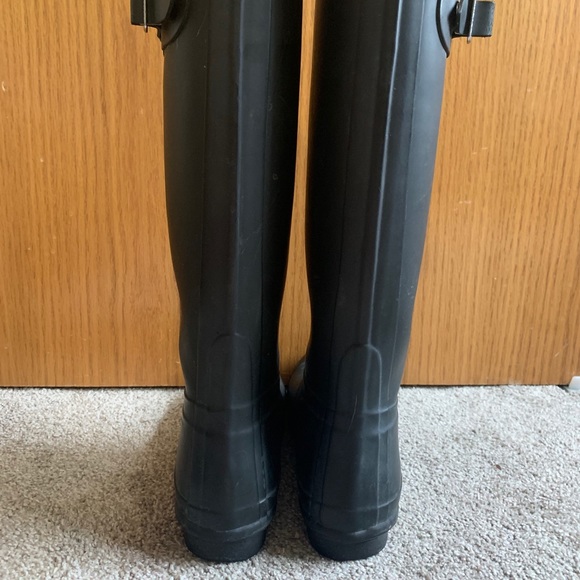 Women’s size 9 hunter boots - Picture 3 of 4